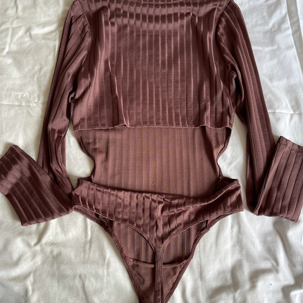 Wilfred. Taupe body suit. Size:L - Picture 3 of 3
